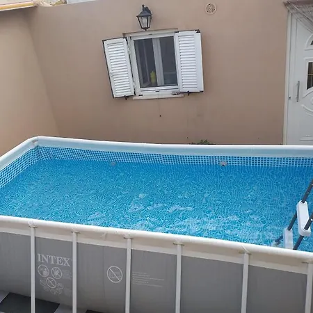 Tatil Evi Angels' Home- Modern & Comfy, Fully Equipped 3bd Dhrépanos