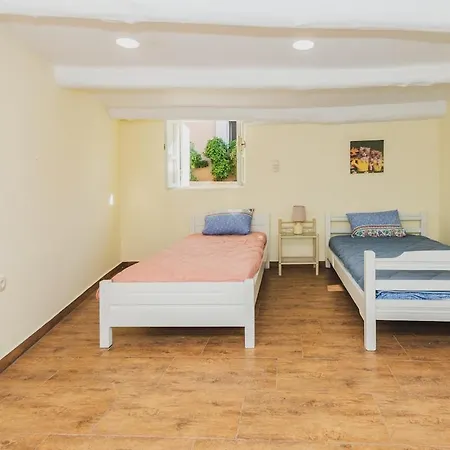 Angels' Home- Modern & Comfy, Fully Equipped 3bd Δράπανος